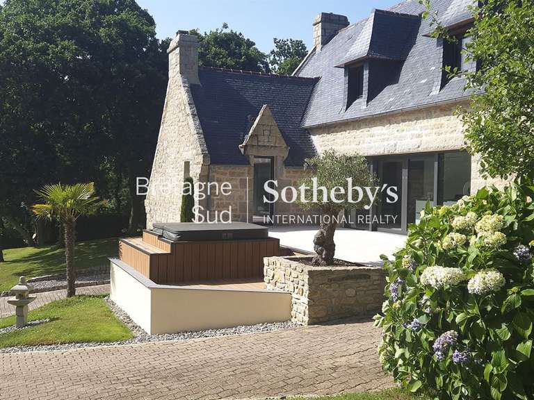 Maison Brélès - 4 chambres - 144m²