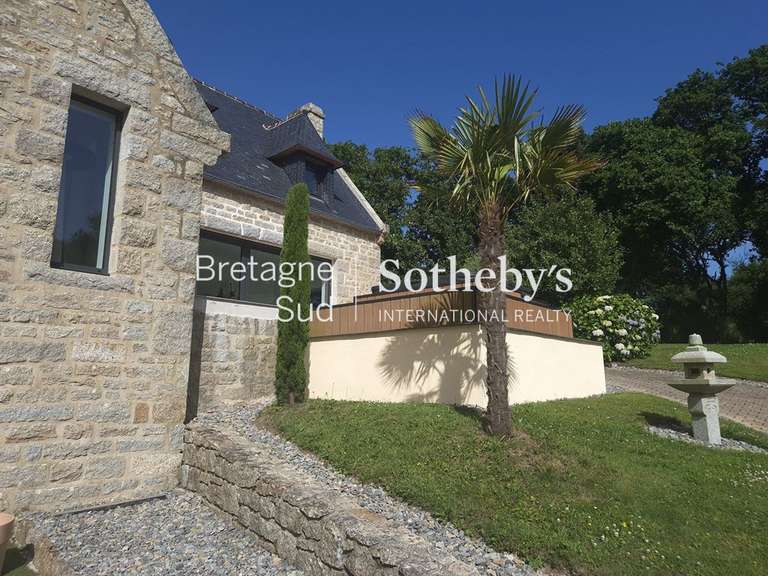 Maison Brélès - 4 chambres - 144m²