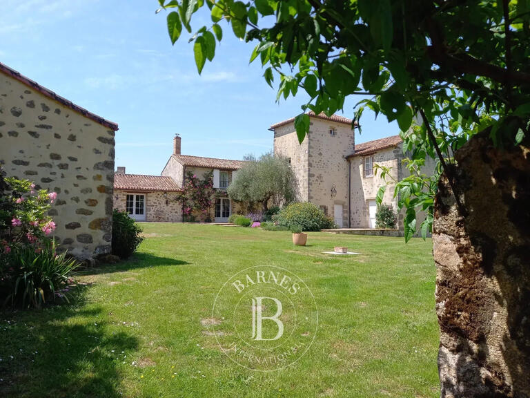 Sale House Bressuire - 4 bedrooms