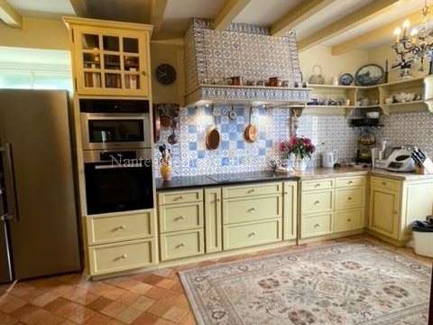 Maison Bressuire - 6 chambres - 380m²