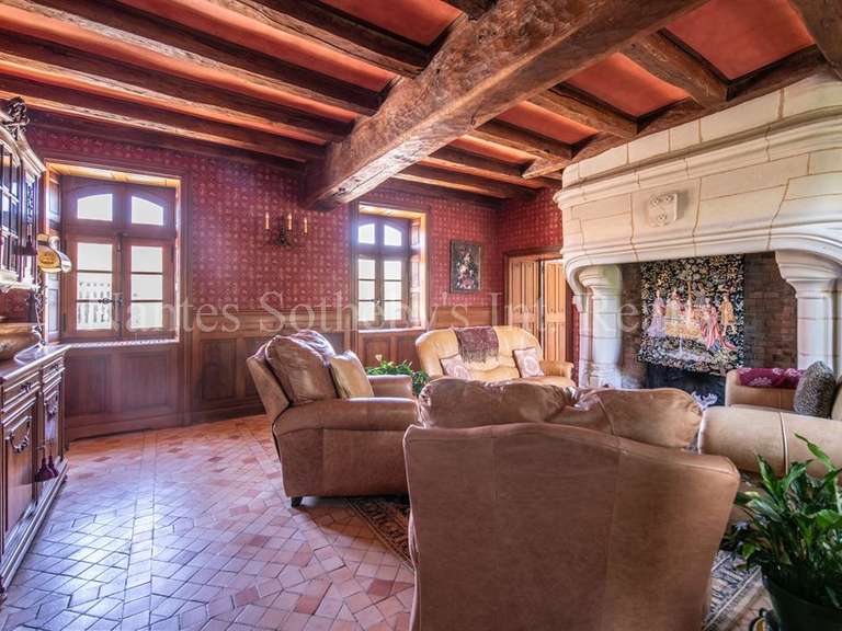 Maison Bressuire - 6 chambres - 380m²