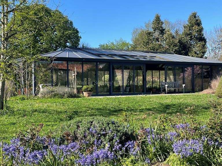 Maison Bressuire - 6 chambres - 380m²