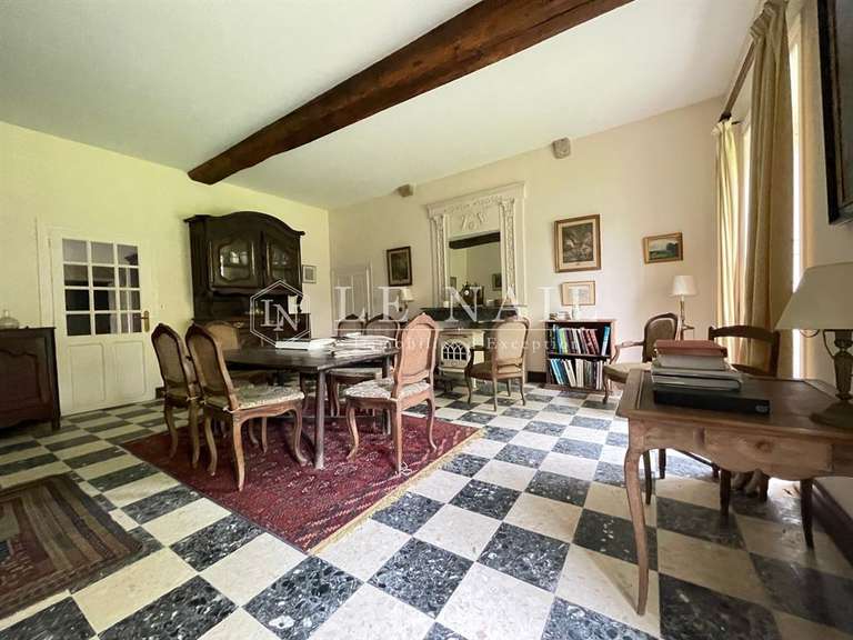 Propriété Bressuire - 12 chambres - 540m²