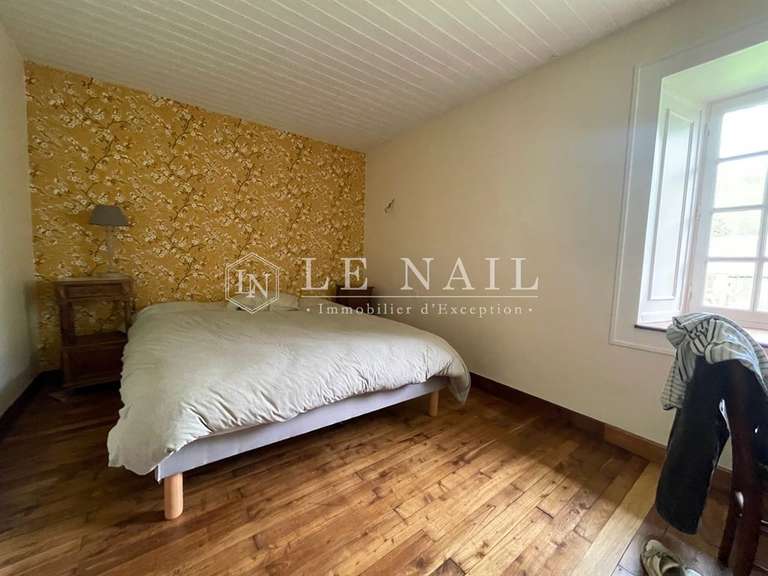 Propriété Bressuire - 12 chambres - 540m²