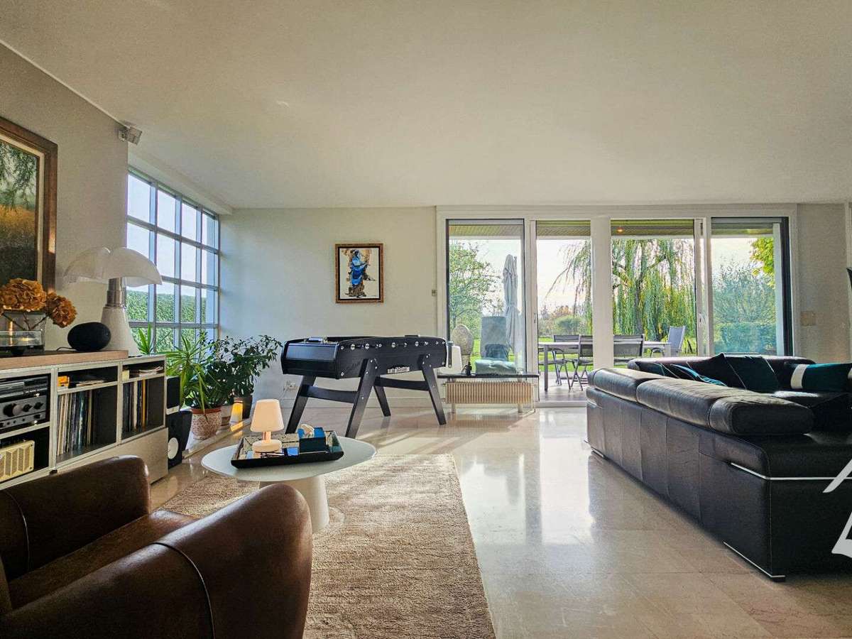 House Bretteville-sur-Odon