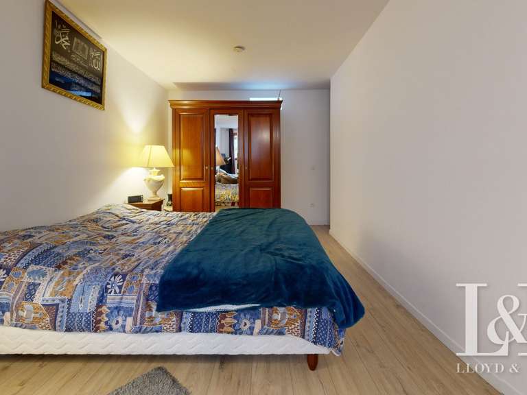 House Breuil-Bois-Robert - 10 bedrooms - 345m²