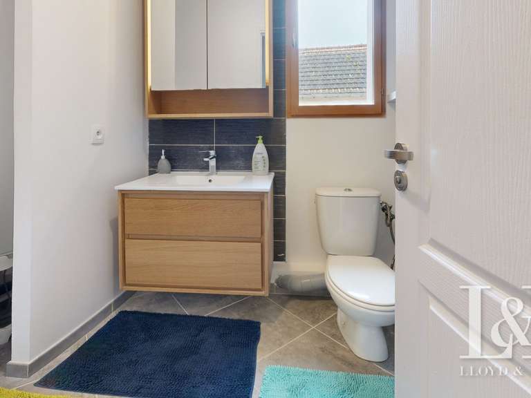 House Breuil-Bois-Robert - 10 bedrooms - 345m²