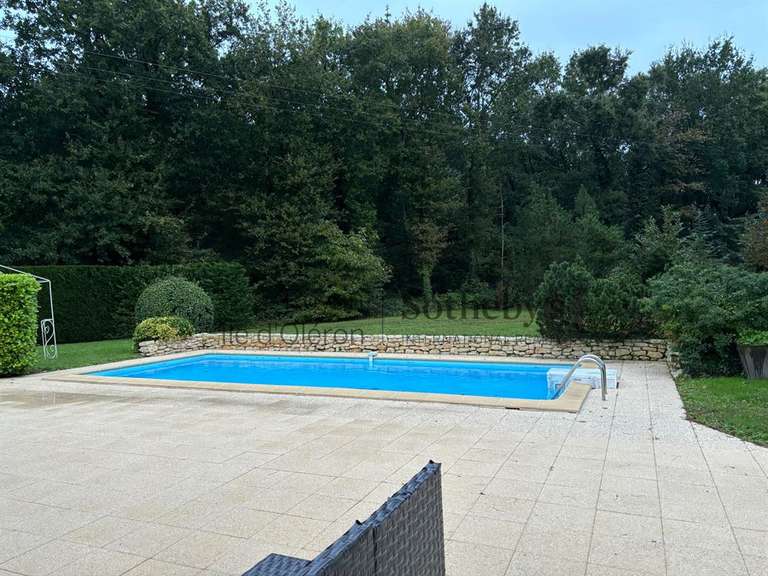 Maison Breuillet - 4 chambres - 225m²
