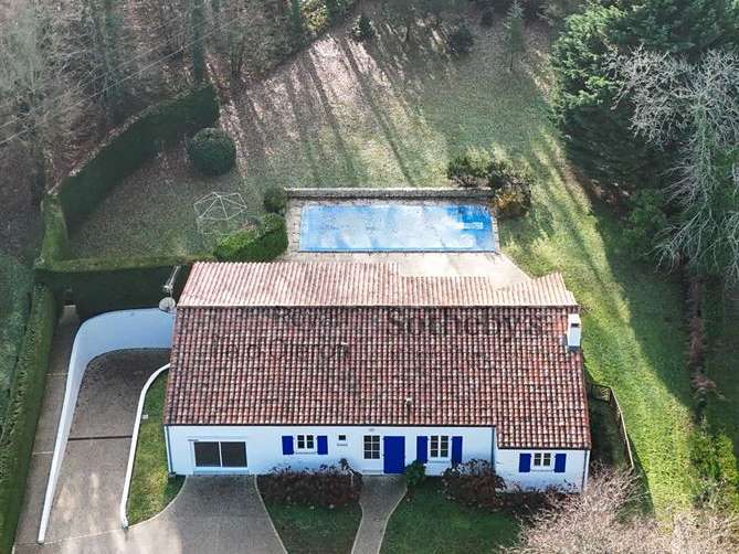 Maison Breuillet - 4 chambres - 225m²