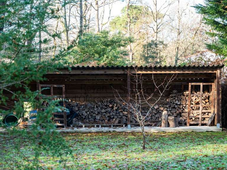 Maison Breuillet - 4 chambres - 225m²