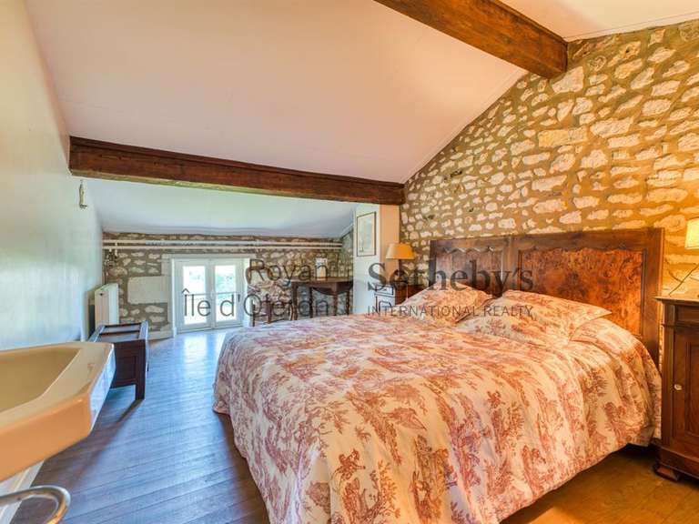 Maison Breuillet - 7 chambres - 260m²