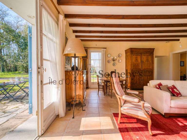 Maison Breuillet - 7 chambres - 260m²