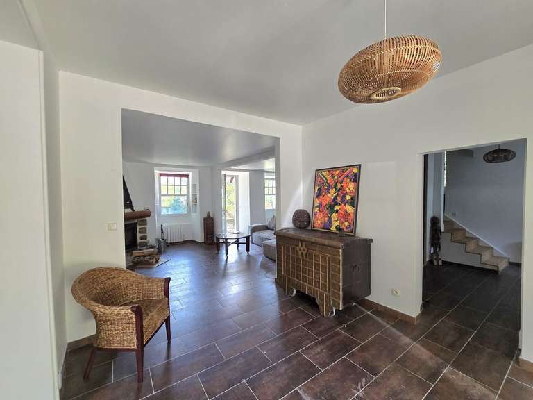 Propriété Breuillet - 8 chambres - 380m²