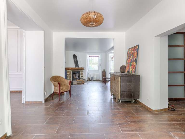 Propriété Breuillet - 8 chambres - 380m²