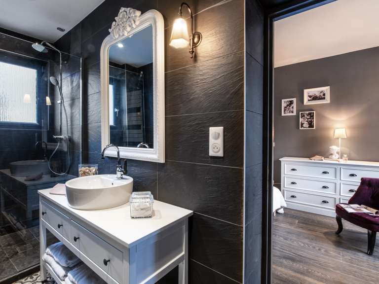 Propriété Brides-les-Bains - 14 chambres - 707m²