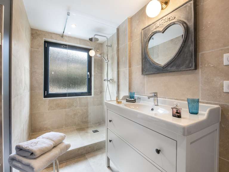 Propriété Brides-les-Bains - 14 chambres - 707m²