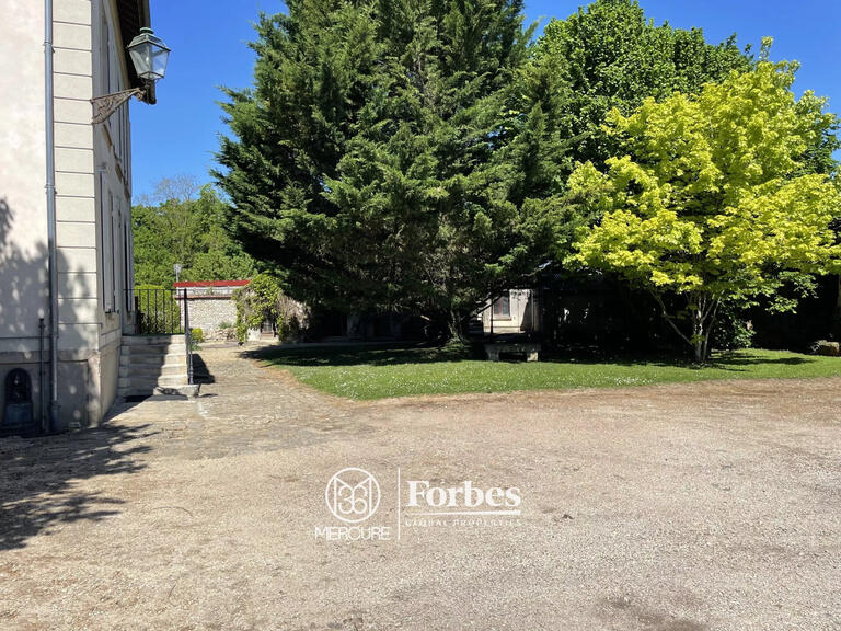 Propriété Brie-Comte-Robert - 5 chambres - 250m²