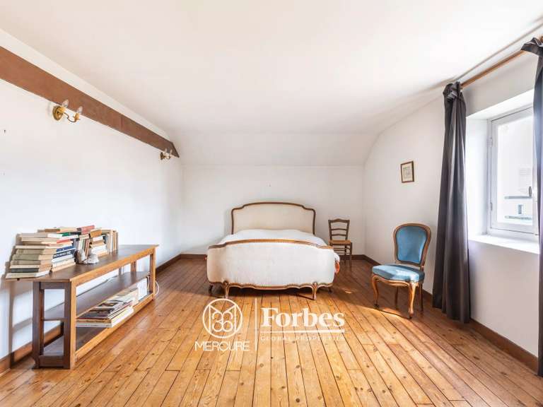 Propriété Brie-Comte-Robert - 5 chambres - 250m²