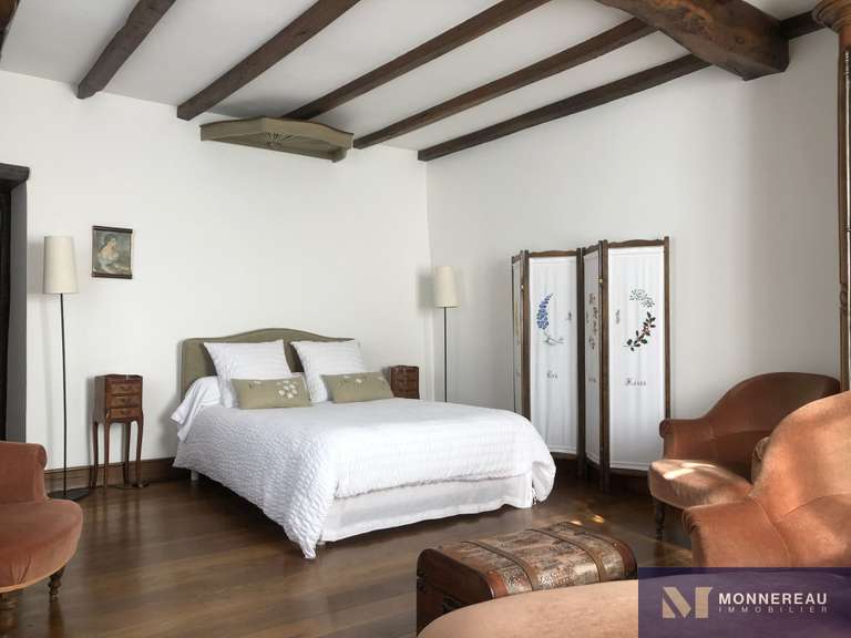 Maison Brie-sous-Barbezieux - 3 chambres - 208m²