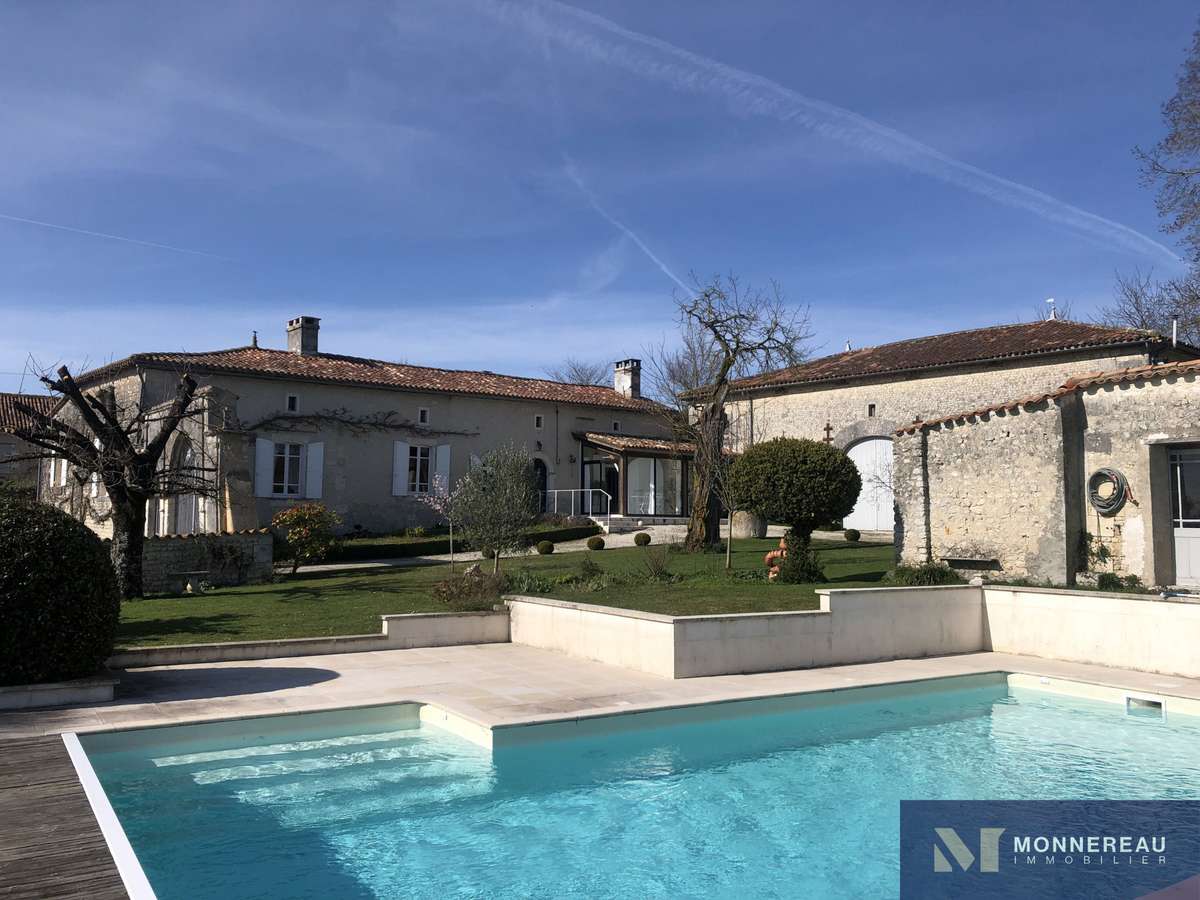 Maison Brie-sous-Barbezieux