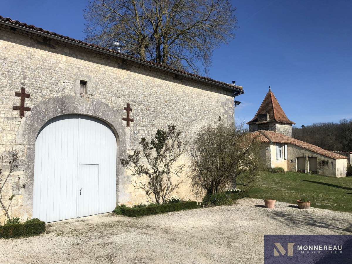 Maison Brie-sous-Barbezieux