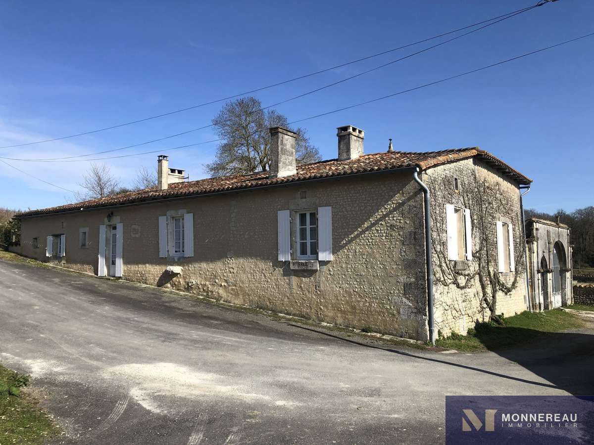 Maison Brie-sous-Barbezieux