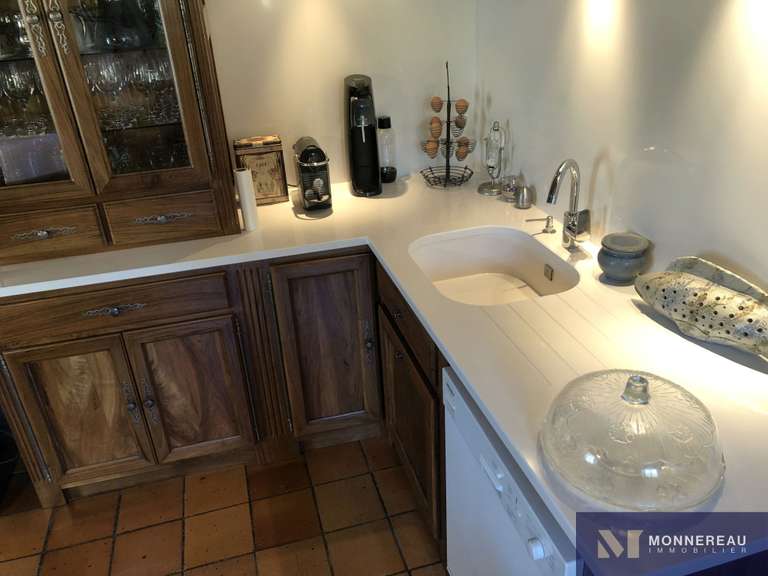 Maison Brie-sous-Barbezieux - 3 chambres - 208m²