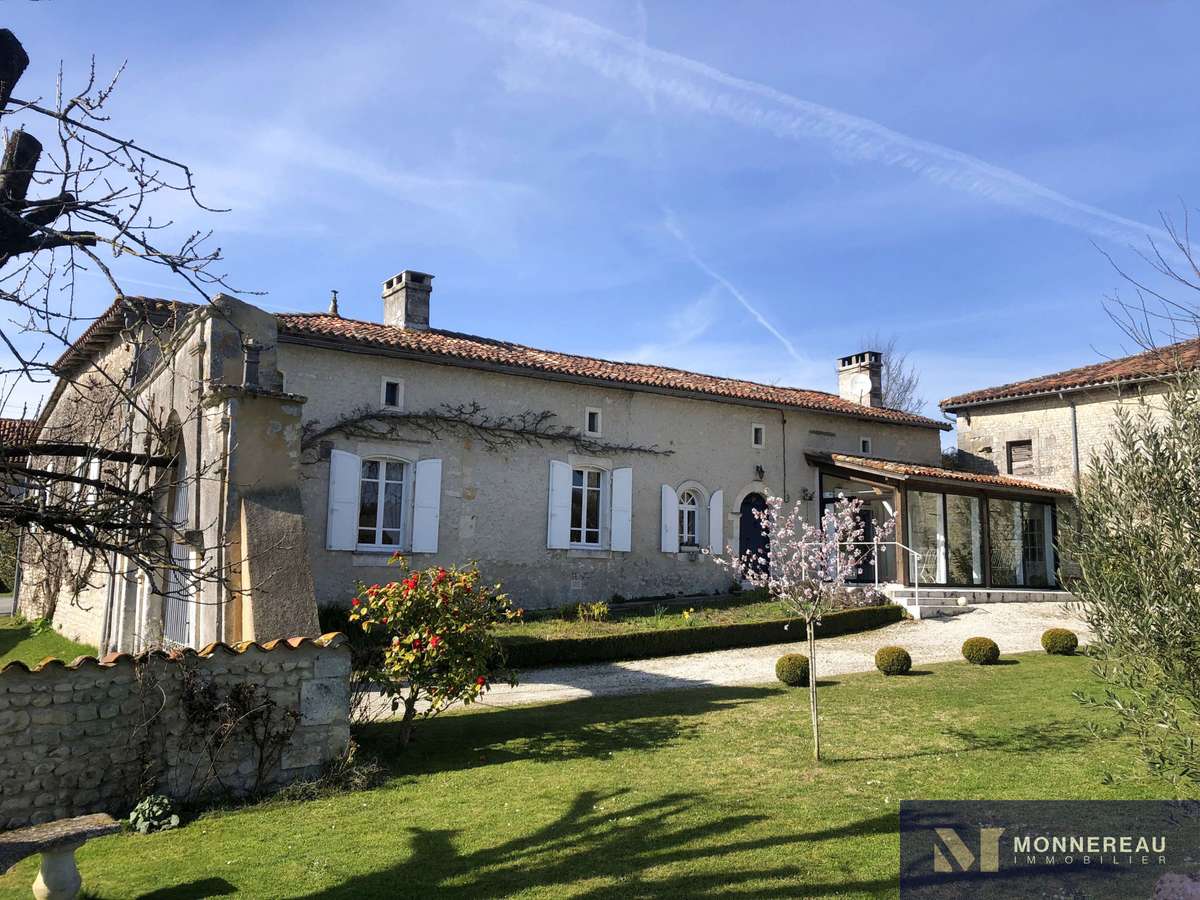 Maison Brie-sous-Barbezieux