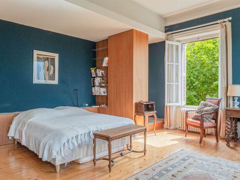 House Brignais - 8 bedrooms - 522m²