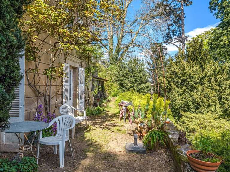 Maison Brignais - 5 chambres - 246m²