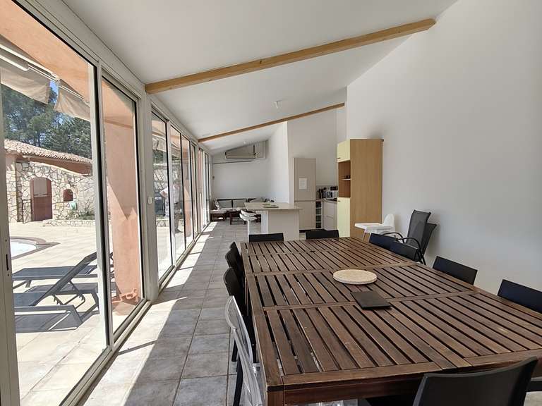 House Brignoles - 7 bedrooms - 300m²
