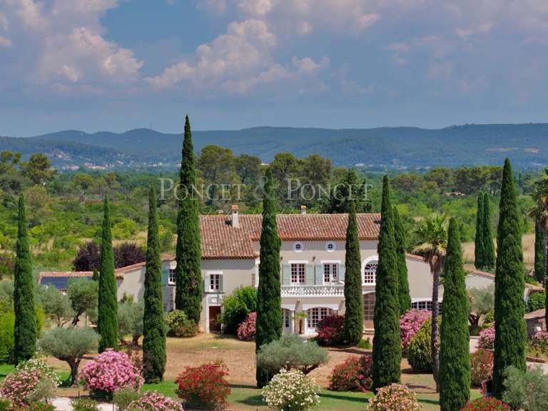 Property Brignoles - 12 bedrooms - 1080m²
