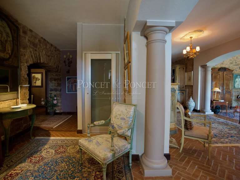 Propriété Brignoles - 12 chambres - 1080m²