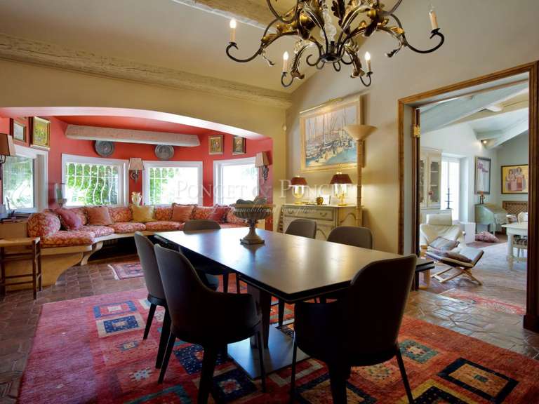 Propriété Brignoles - 12 chambres - 1080m²