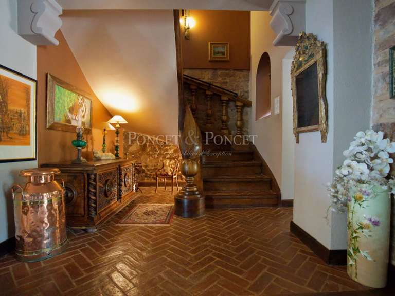 Propriété Brignoles - 12 chambres - 1080m²