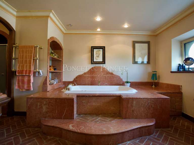 Propriété Brignoles - 12 chambres - 1080m²