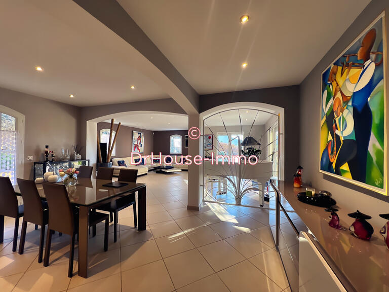Villa Brignoles - 4 chambres - 230m²
