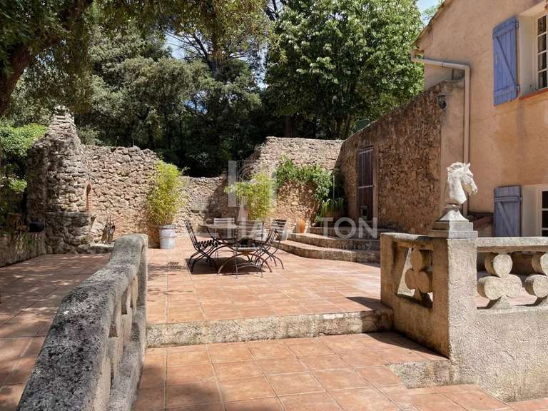 Villa Brignoles - 3 bedrooms - 163m²