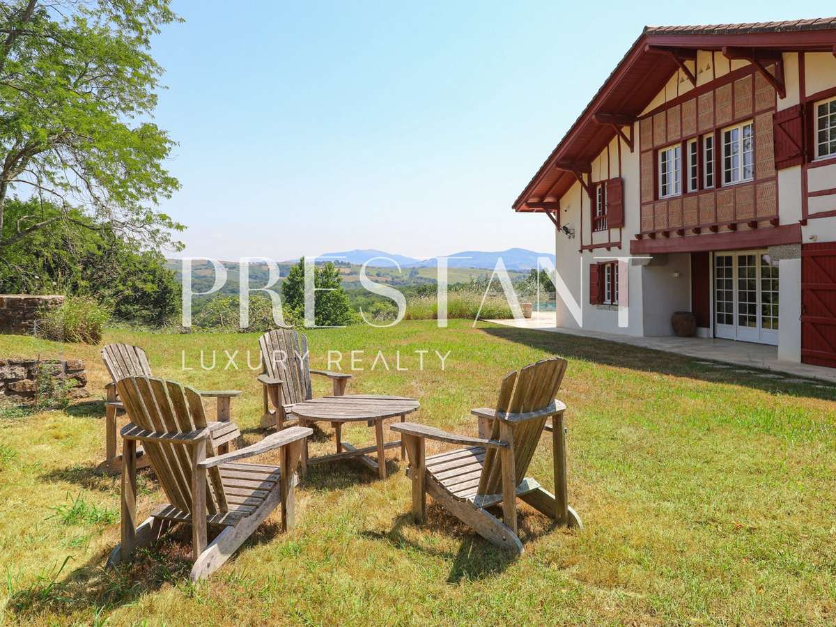 Maison Briscous