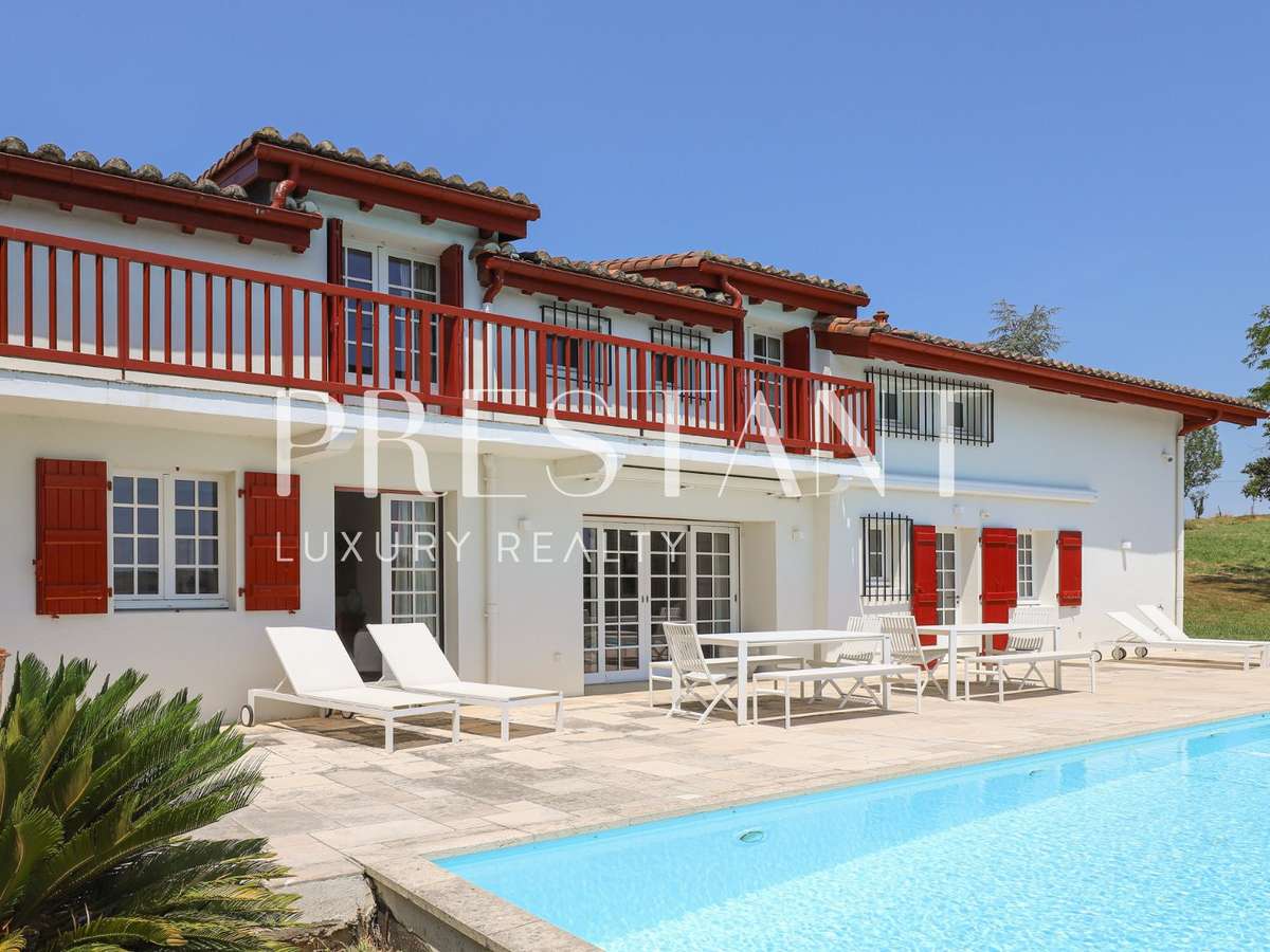 Maison Briscous