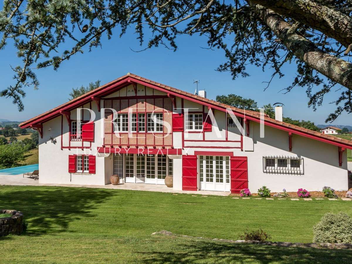 Maison Briscous