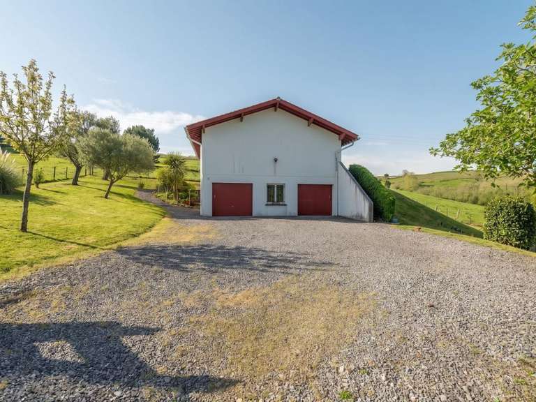 Maison Briscous - 4 chambres - 143m²