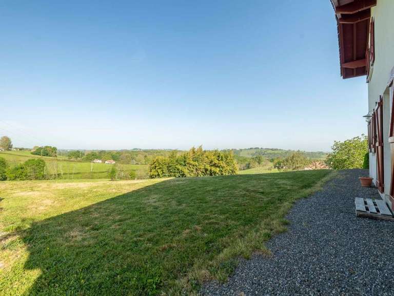 Maison Briscous - 4 chambres - 143m²