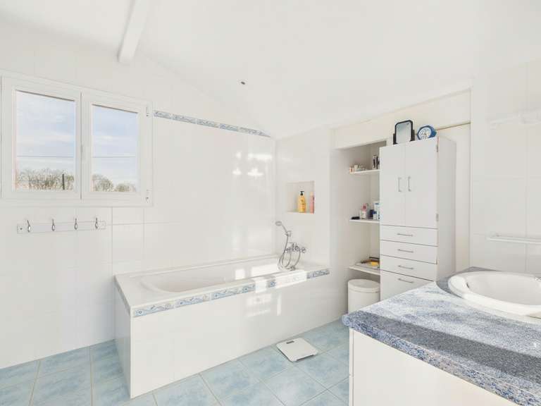 House Briscous - 4 bedrooms - 145m²