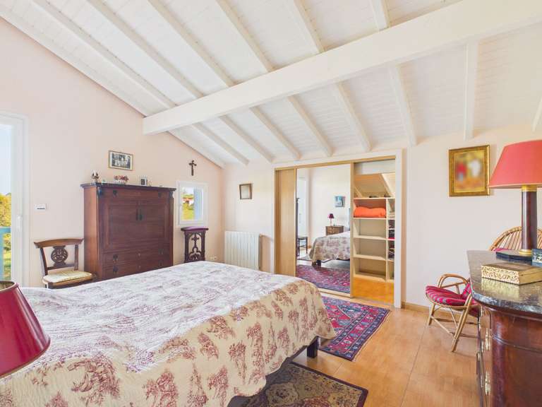 House Briscous - 4 bedrooms - 145m²
