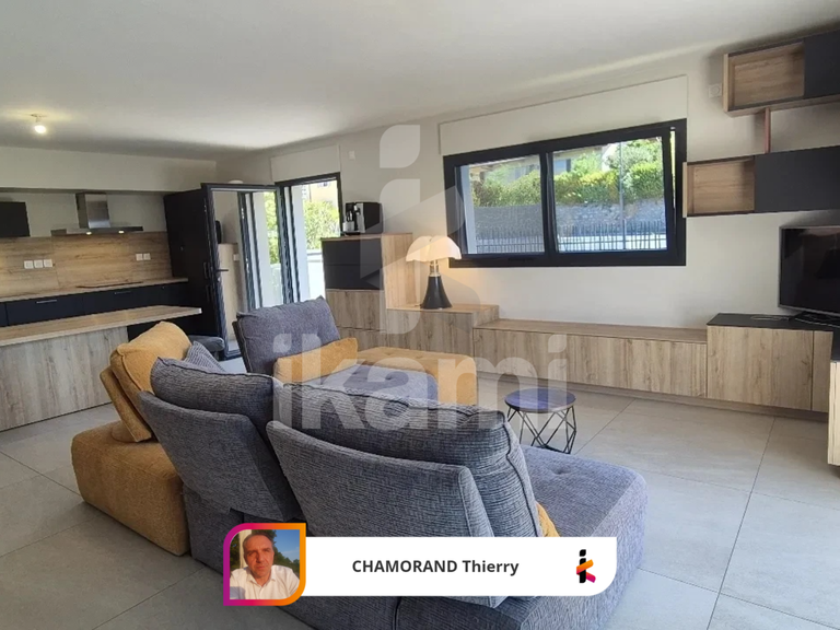 Appartement Brison-Saint-Innocent - 3 chambres - 102m²