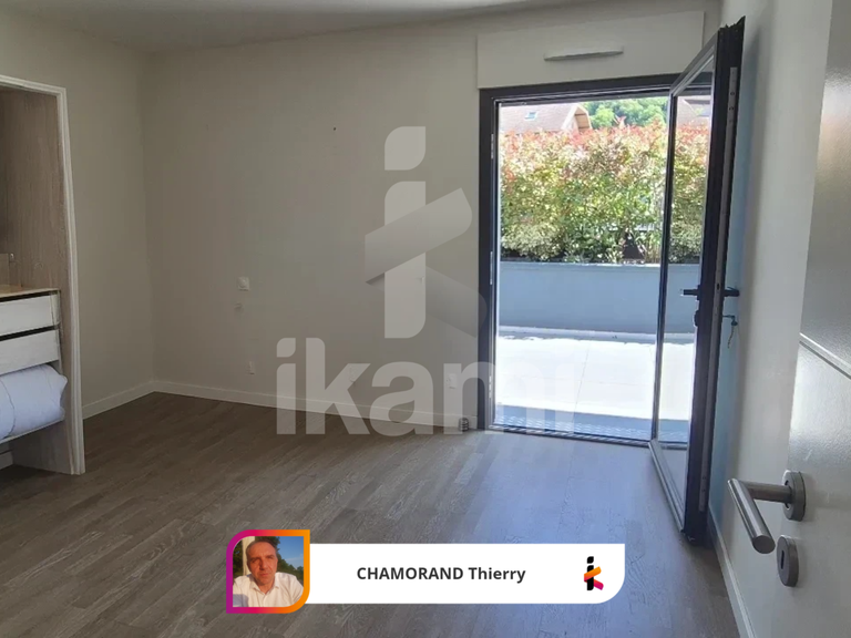 Appartement Brison-Saint-Innocent - 3 chambres - 102m²
