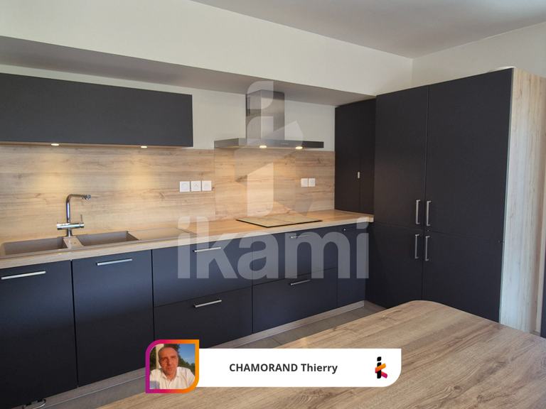 Appartement Brison-Saint-Innocent - 3 chambres - 102m²