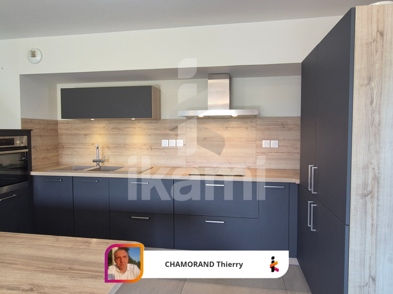 Appartement Brison-Saint-Innocent - 3 chambres - 102m²