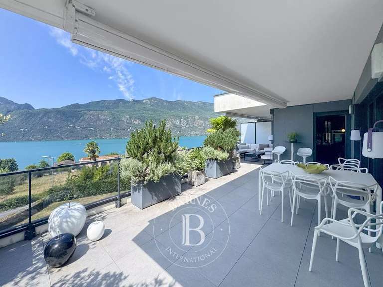 Appartement Brison-Saint-Innocent - 3 chambres - 122m²